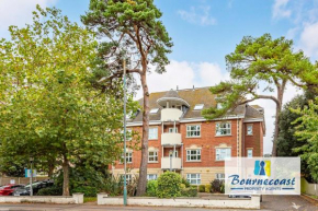 BOURNECOAST: SHORT WALK TO TOWN/SANDY BEACH -3194